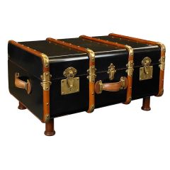 Stateroom Trunk Table, Black